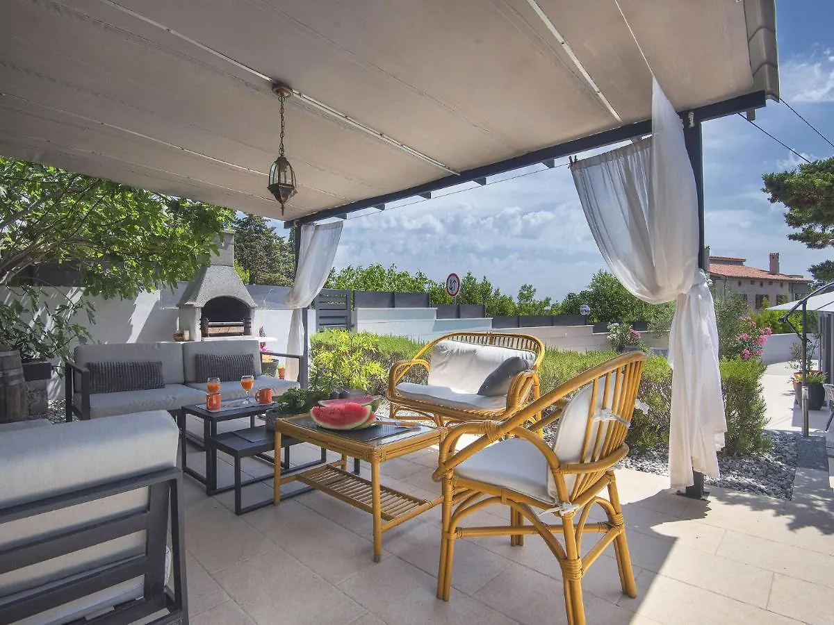 Holiday Home In Li Njan With Private Pool Liznjan Croatia